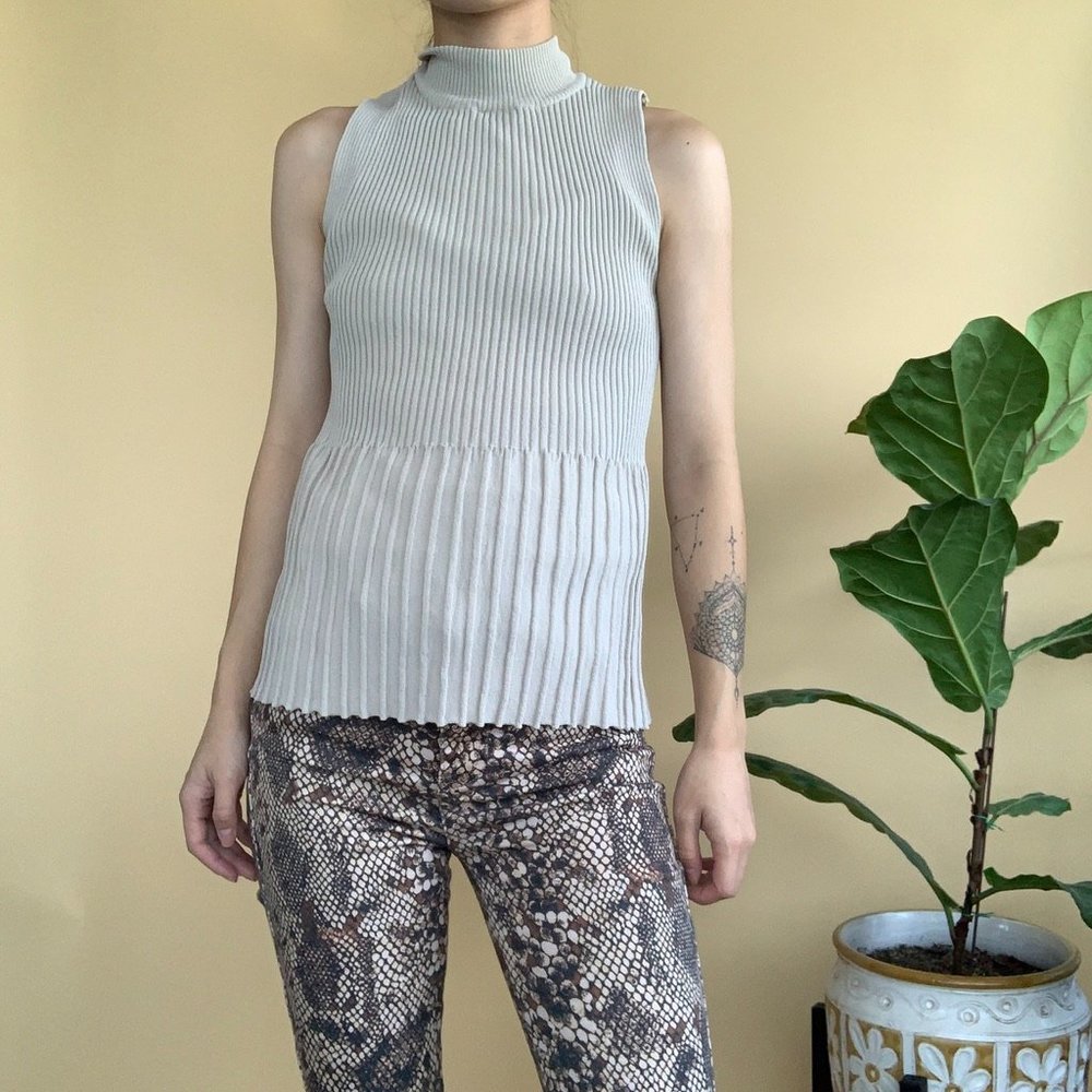 Vintage Kenar Beige Mockneck Top